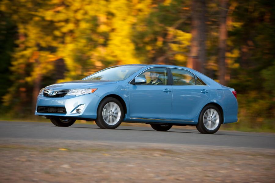  Toyota Camry Hybrid 2012 года  (фото 55 из 71)